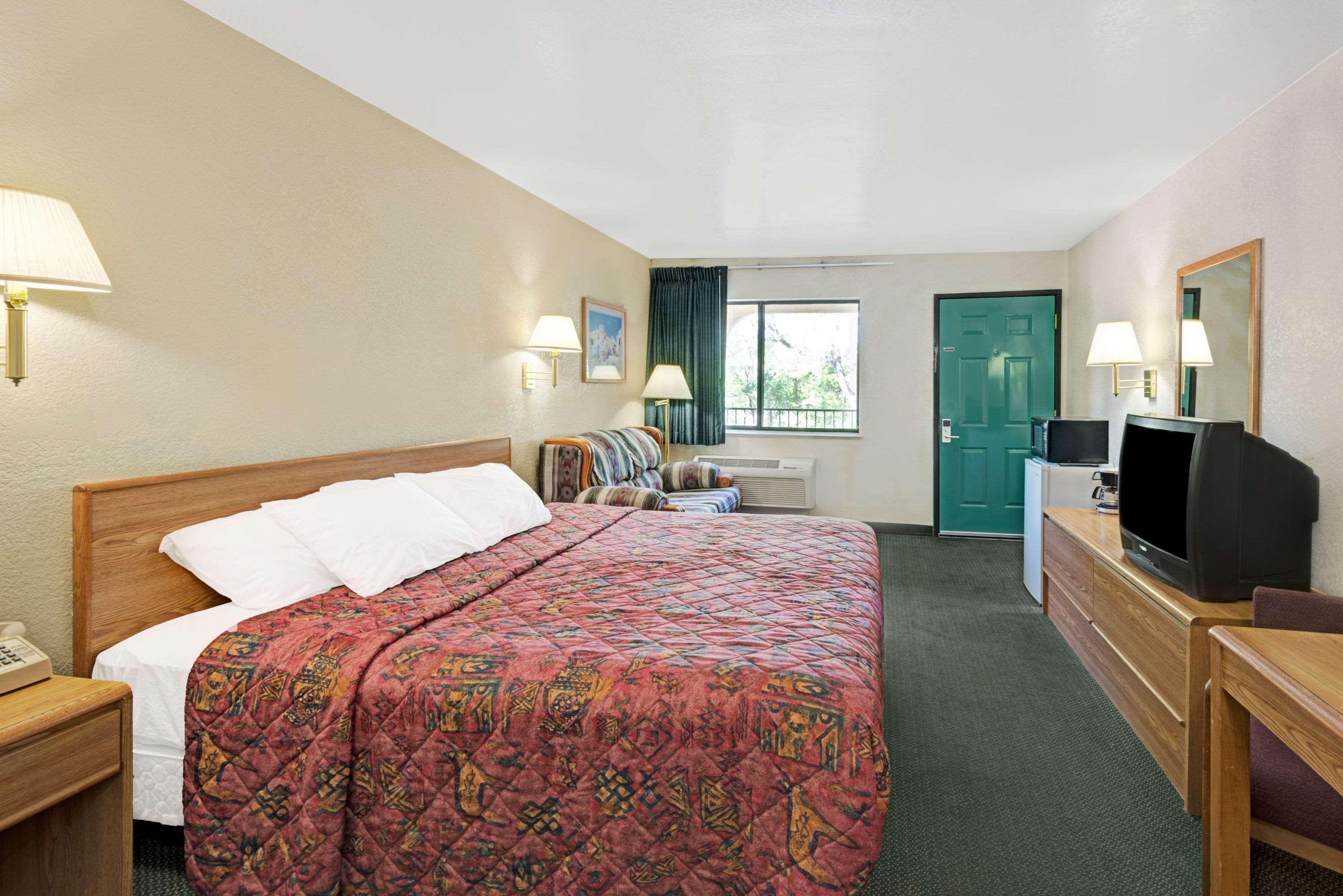 Hotel Days By Wyndham 2*